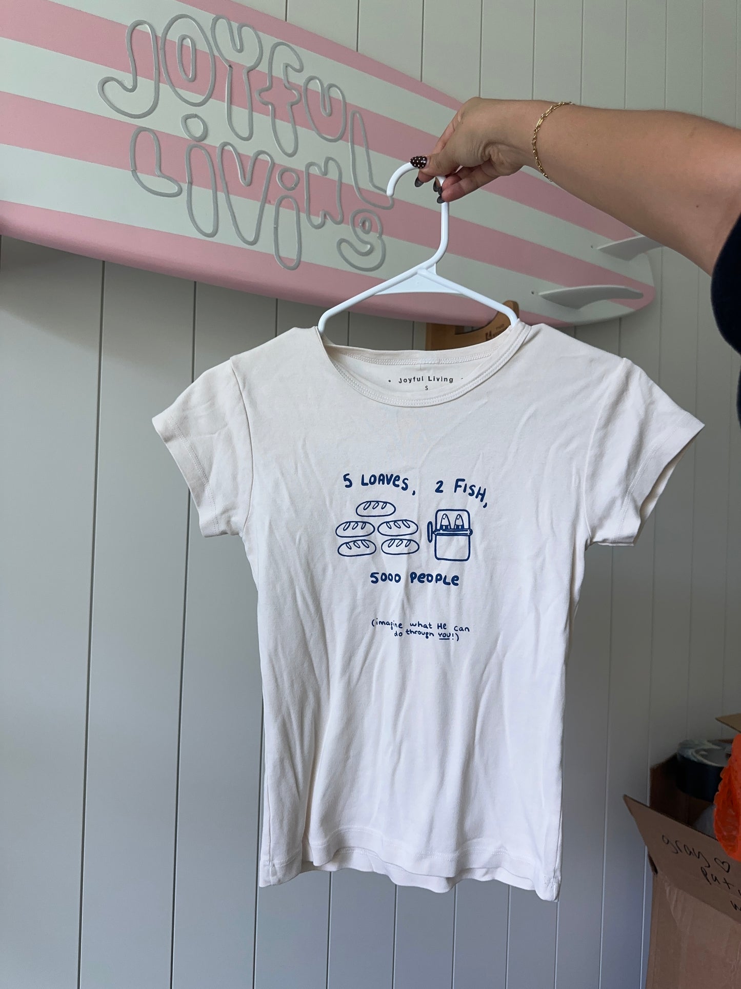 OOPSIE - "fish & loaves" baby tee in SMALL